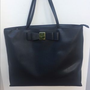 Big, roomy Black BOW TOTE